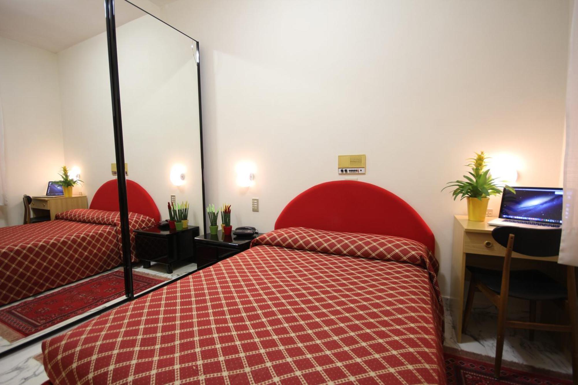 Hotel Villa Luca Chianciano Terme Zimmer foto